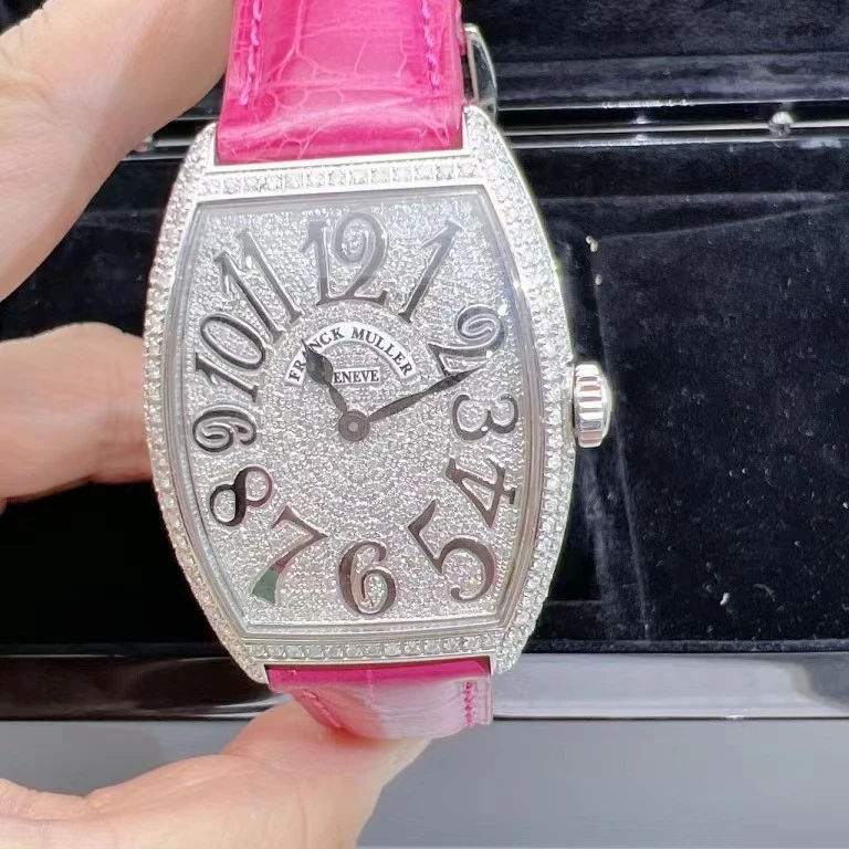 95新 Franck Muller/法兰克穆勒 43*32mm满天星后钻石英女手表