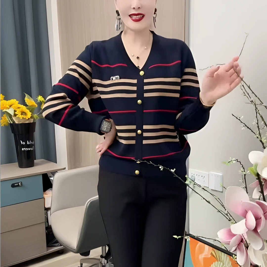 高档时尚宽松保暖针织衫新款轻奢气质百搭V领妈妈装条纹加厚毛衣