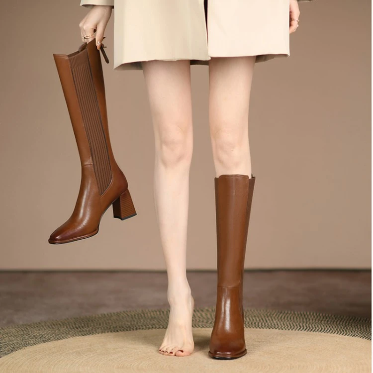 7公分 2025年长筒靴复古棕色高跟百搭高筒靴粗跟骑士靴方头