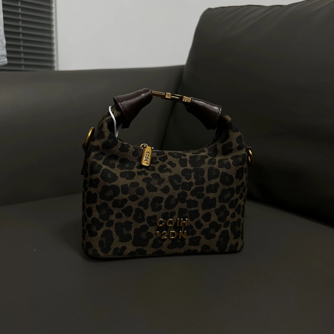 2024新款定制时尚百搭单肩包INS网红斜挎包A181