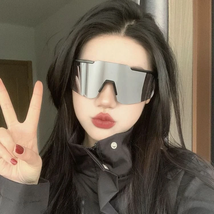 旅游登山骑行自行车酷酷近视度反光墨镜科技感防风防紫外线反街拍