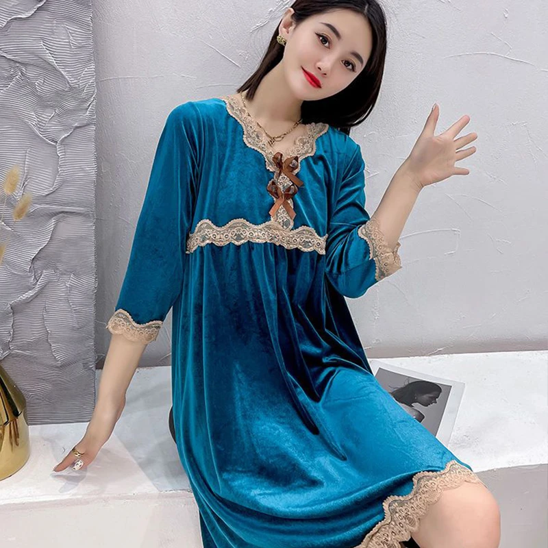 秋季新款韩版金丝绒睡裙宫廷风蕾丝花边V领中长款睡衣女士家居服