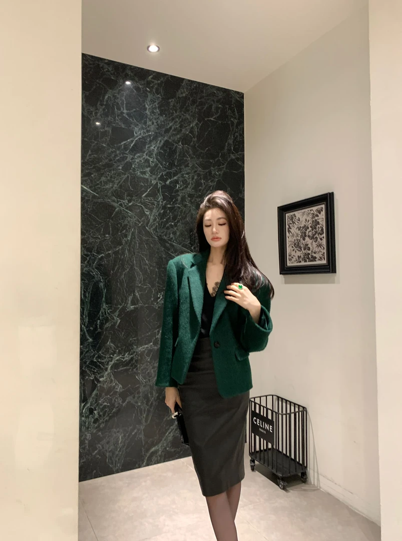 金南一【高定挚献】双色苏力羊驼毛廓形垫肩秋冬短款大衣