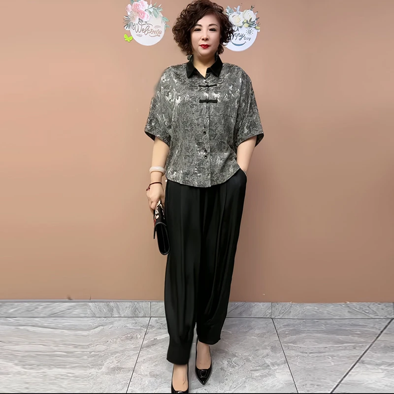 中老年妈妈春夏新款衬衫阔太太上衣复古短款印花短款宽松开衫外套