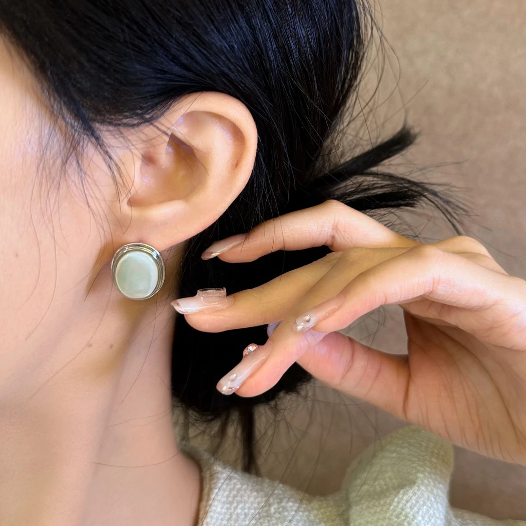 铜合金耳饰 2024猫眼新款闪耀 925银针耳饰气质轻奢时尚百搭复古