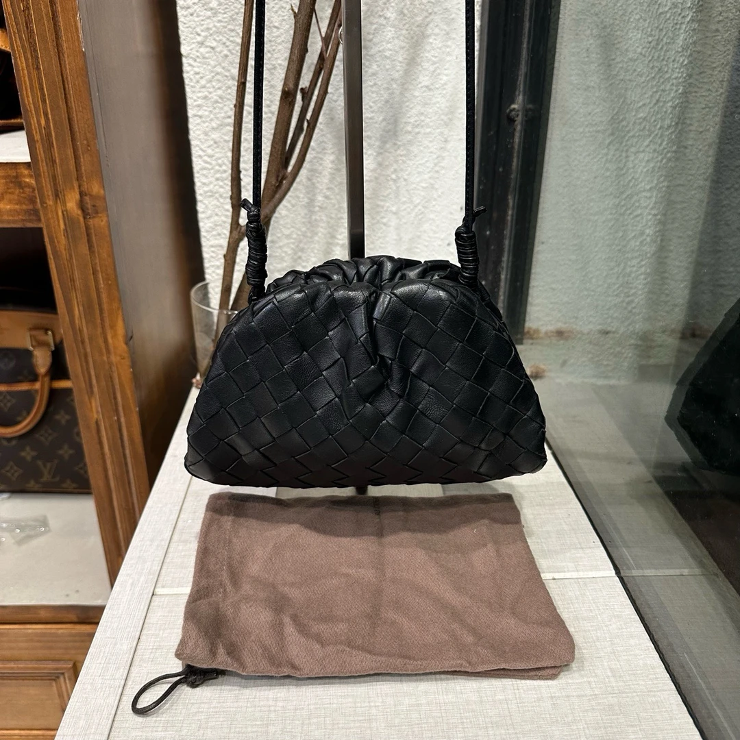 99新 BOTTEGA VENETA/葆蝶家 bv编织黑色云朵包 底长21