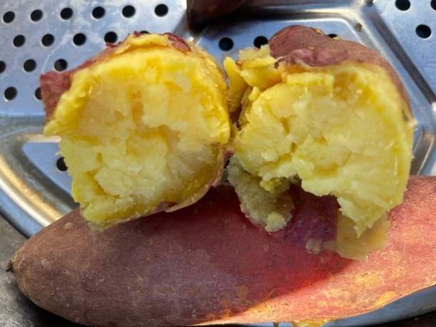 东北农家黄瓤地瓜嘎嘎面