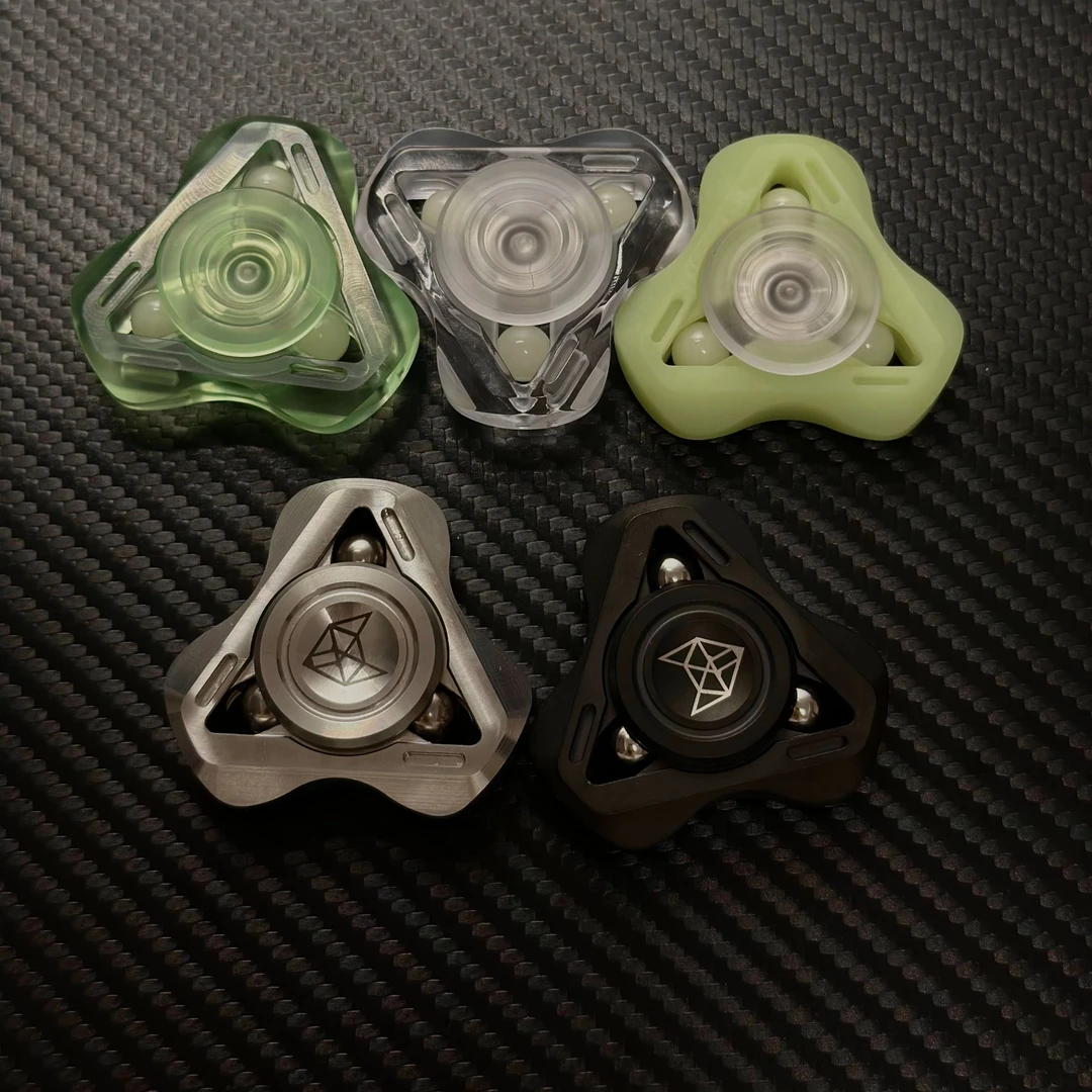 灵狐3代指尖陀螺精密无聊打发时间解压神器PC夜光金属玩具