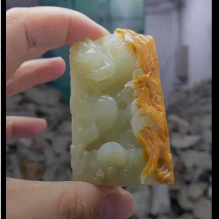 天然河磨玉-龙凤呈祥吊坠