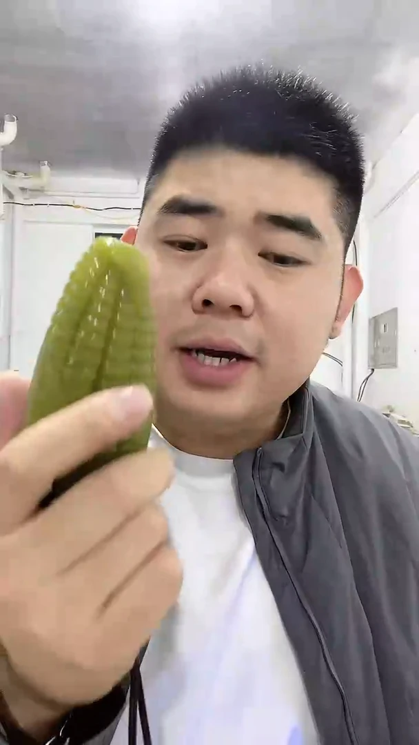 【闪购商品】蛇纹石玉手把未镶嵌玉米手把