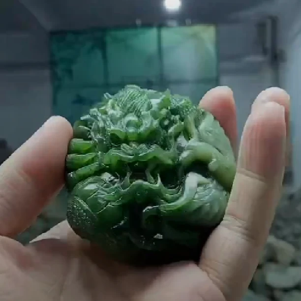 碧玉龙手把件/精美大气