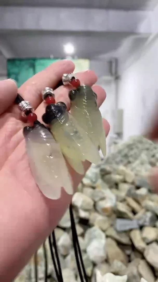 【闪购商品】蛇纹石玉颈饰未镶嵌一鸣惊人吊坠多样性发货其中发一