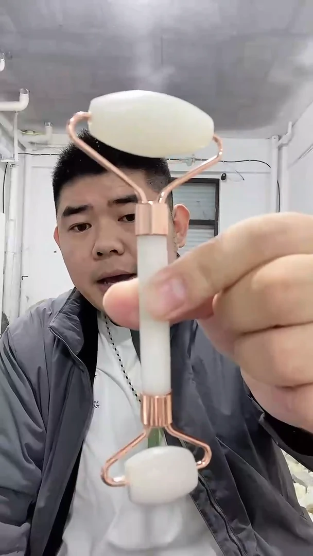 【闪购商品】蛇纹石玉手把未镶嵌滚滚棒手把