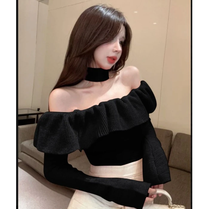 一字肩荷叶边黑色毛衣女秋冬2025新款挂脖设计感小众短款针织上衣