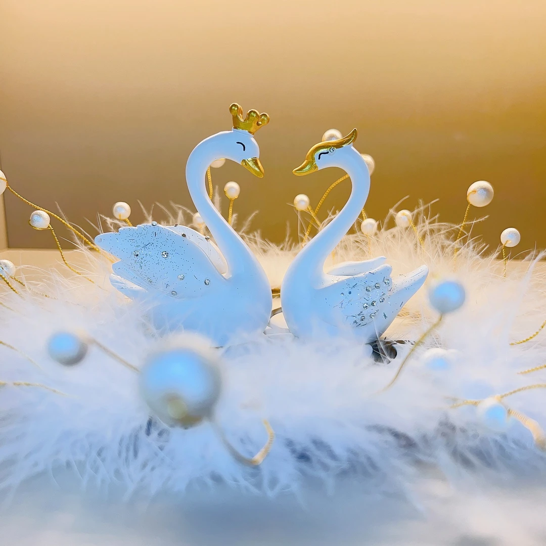 【可妮专属】网红车载汽车摆件卡通情侣天鹅香薰座浪漫女神可爱摆件