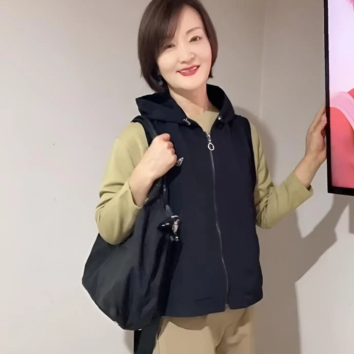 【延姐姐专属】2024新款韩国秋季连帽经典休闲时尚百搭女士马甲