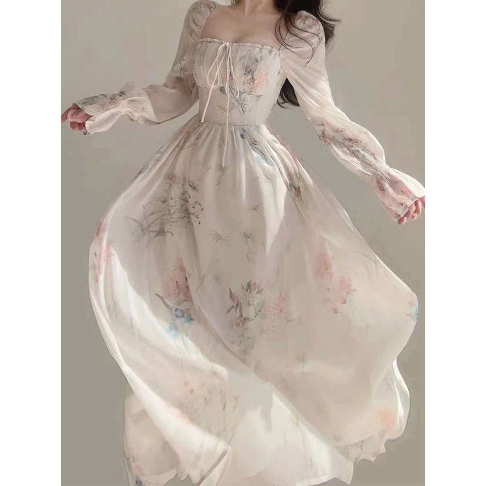 茶歇法式小香风碎花连衣裙子女早春季新款在逃公主古着vintage裙