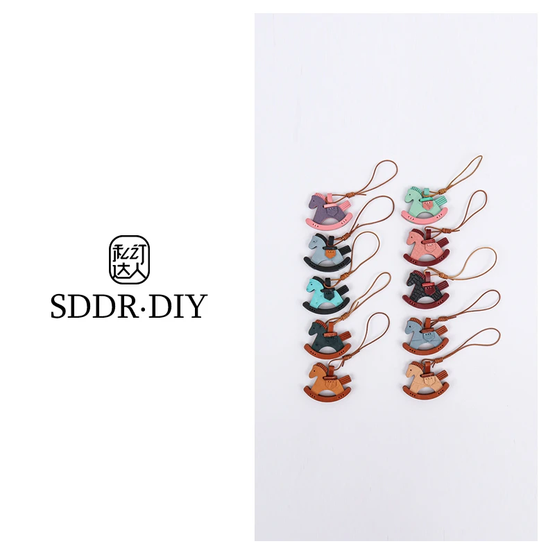 私订达人鳄鱼世家时尚真皮经典鳄鱼皮/鸵鸟皮/蜥蜴皮小马挂件