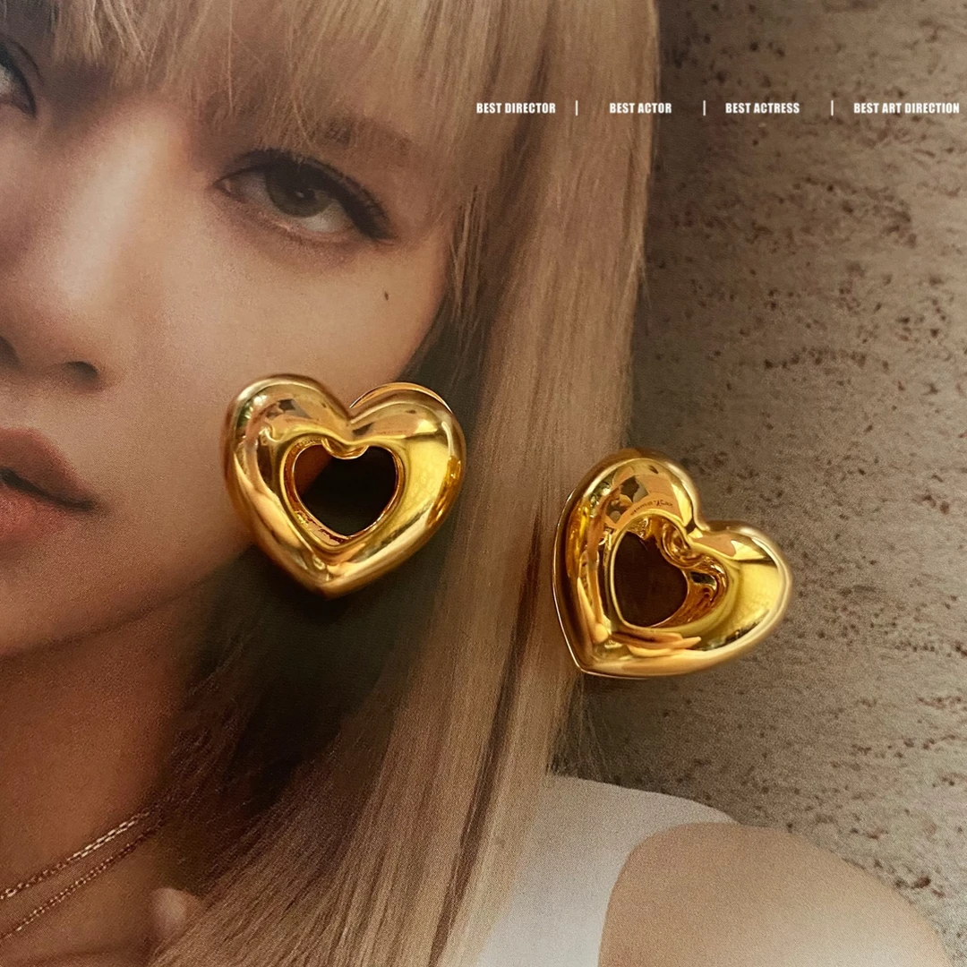 黄铜耳饰 轻奢设计镂空爱心前后扣耳钉