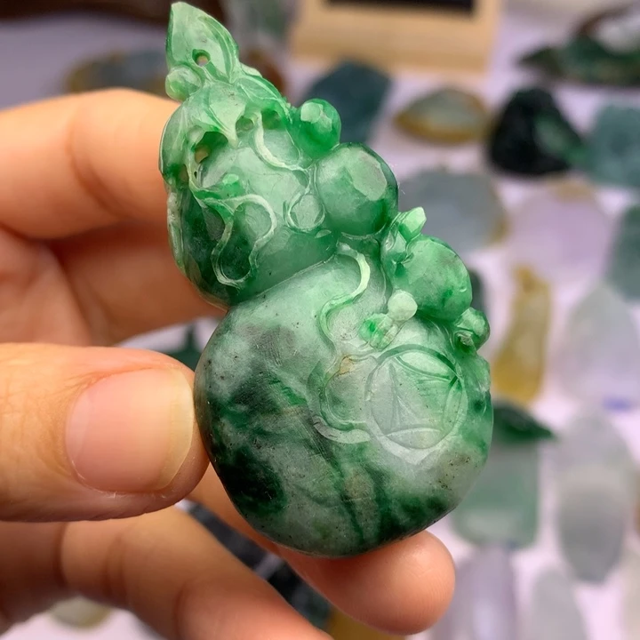 定制翡翠未镶嵌翡翠
