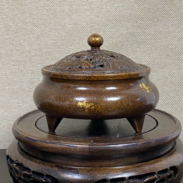 纯铜仿古苏工精工莲莲有鱼点金三足熏香炉