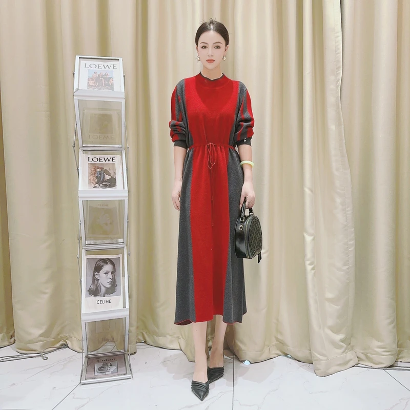 玥玥羊5826摩卡红灰拼接气质设计师秋冬长款提花轻奢针织连衣裙