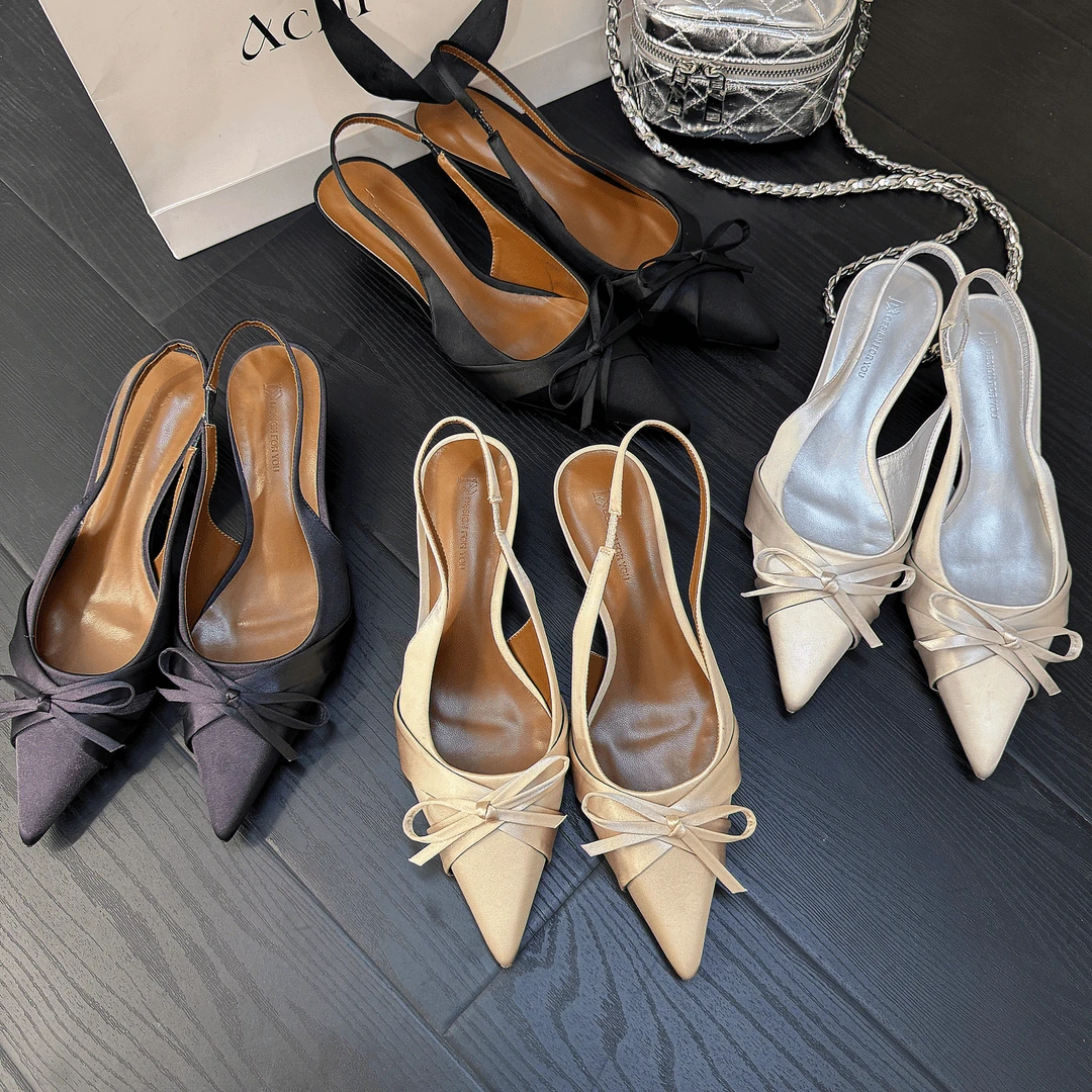 绸缎面小猫跟包头凉鞋2024秋季新款气质尖头蝴蝶结细跟后空单鞋女