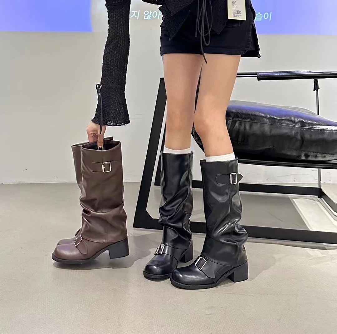 2024秋冬新款英伦风皮带扣粗跟褶皱裤管靴女复古方头长筒骑士靴子