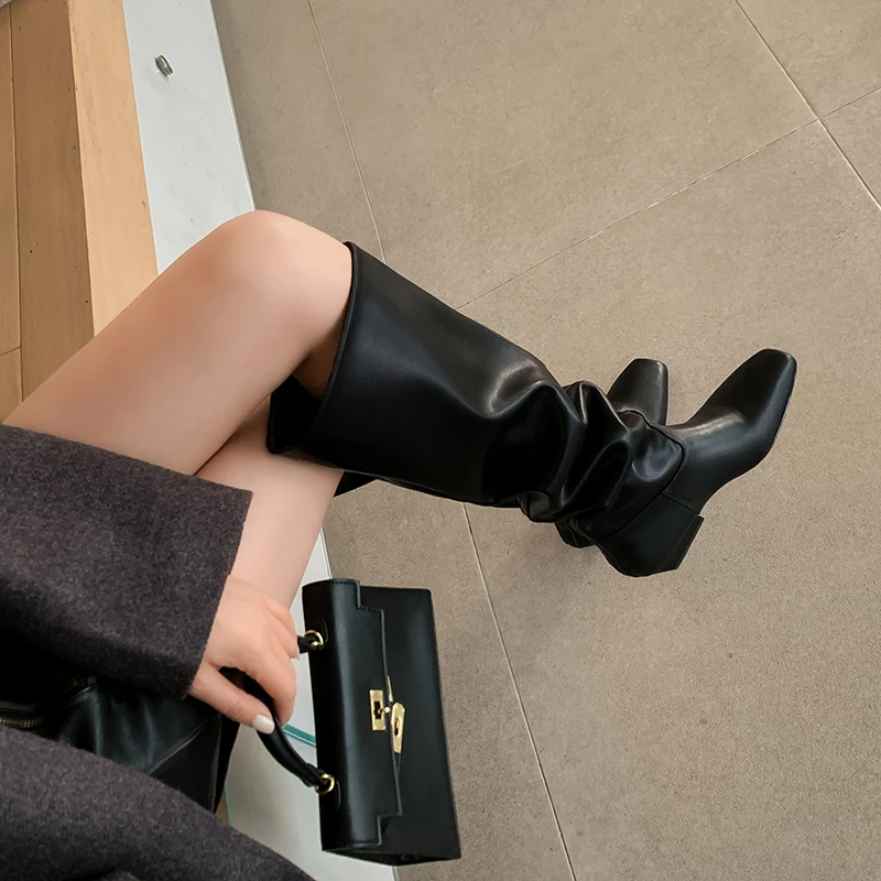 兔子plus | 法式方头平底过膝靴宽筒粗跟长筒靴时尚百搭秋冬战靴