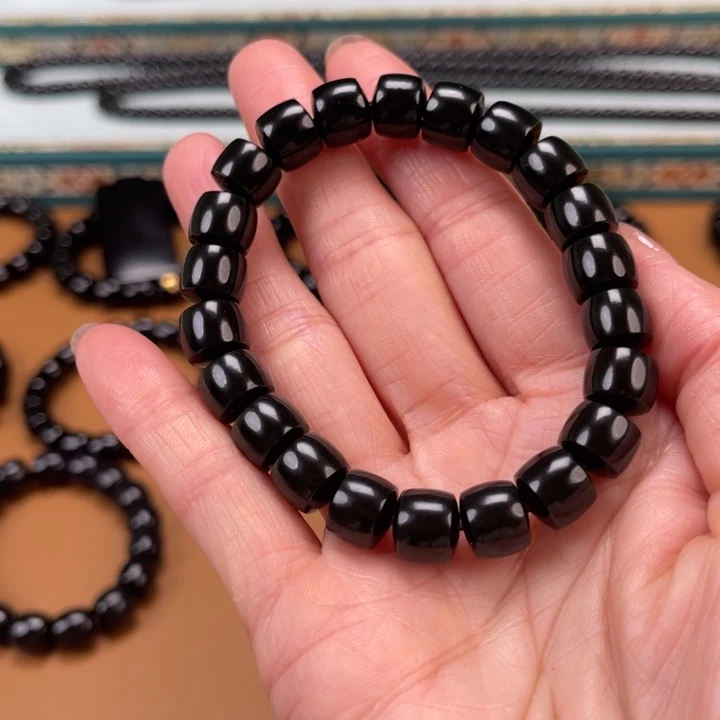 和田玉手串未镶嵌