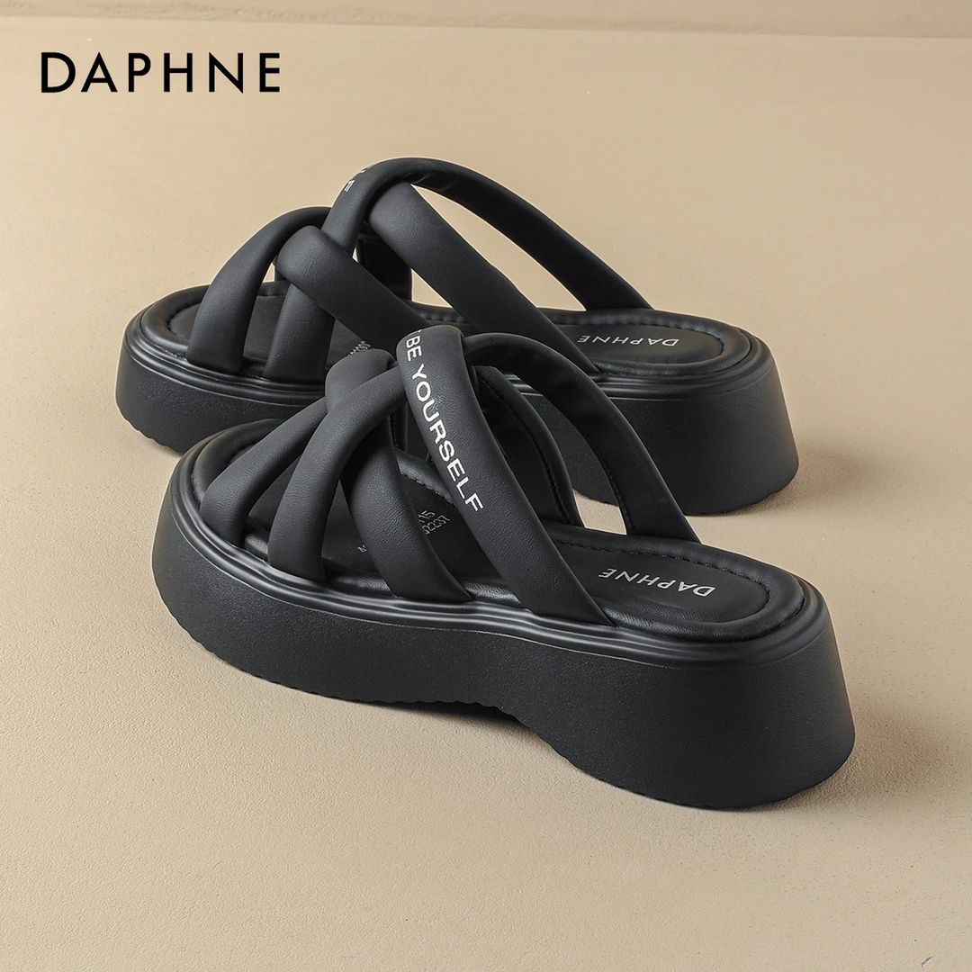 达芙妮厚底拖鞋女士夏外穿2025新款海边网红黑色超火沙滩旅行运动