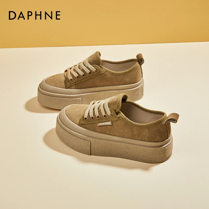 达芙妮时尚今年流行的厚底松糕鞋2025新款小个子春秋增高板鞋运动