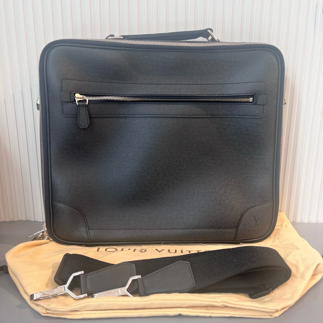 95新 LouisVuitton/路易威登 琅迪 十字纹牛皮电脑包