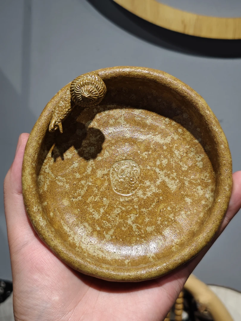 章鱼哥手捏蜗牛紫砂盘，壶托盘，烟斗醒草盘，紫砂段泥柴烧