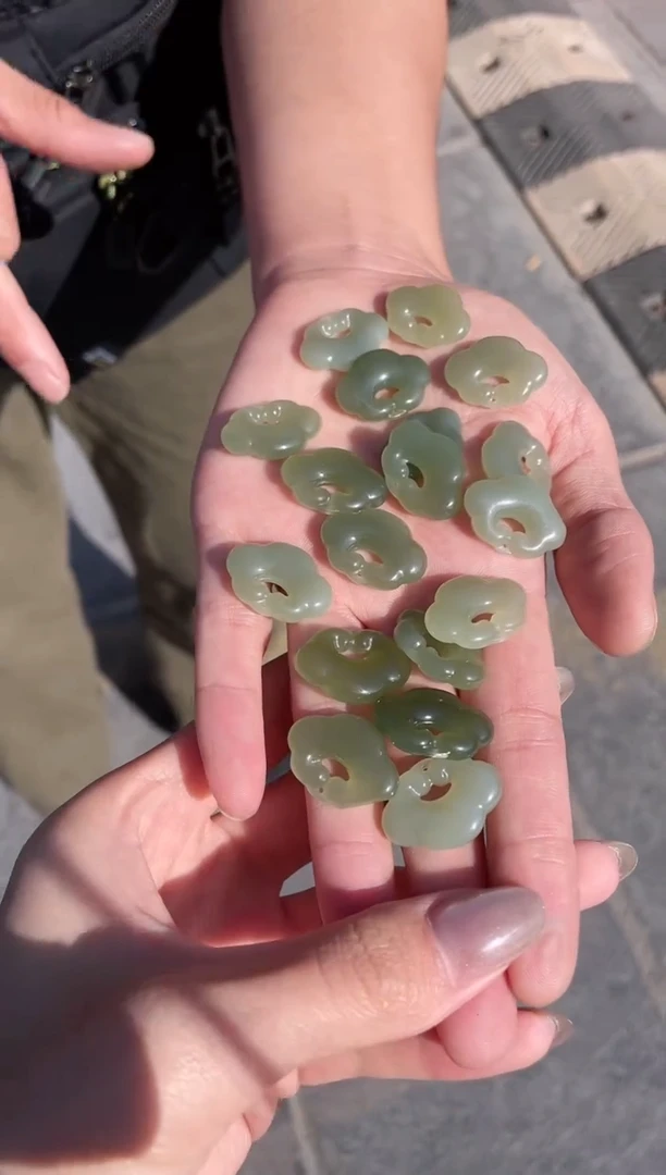 【闪购商品】和田玉吊坠未镶嵌多样性拍一发一