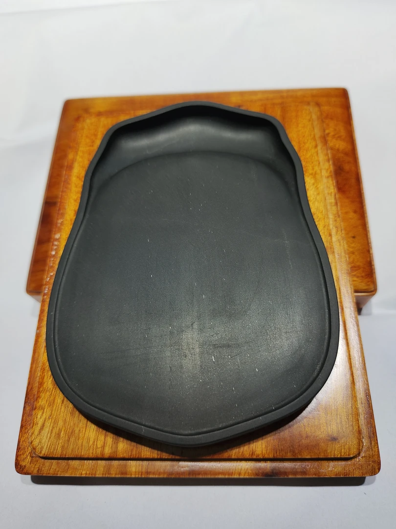 歙砚老坑龙尾石金星坑黑龙尾暗细13.3×9.4×1.8cm