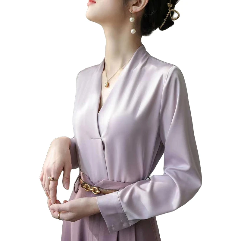 CS1029早秋新款内搭显瘦V领长袖缎面紫色轻奢衬衫女士设计感衬衣