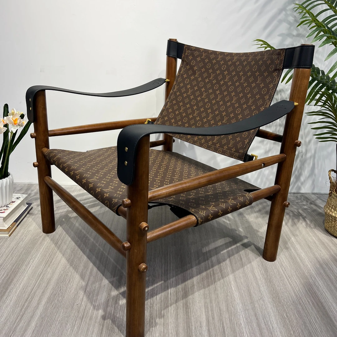 北欧复古轻奢中古白蜡木沙发椅家用客厅休闲设计师创意实木马鞍椅