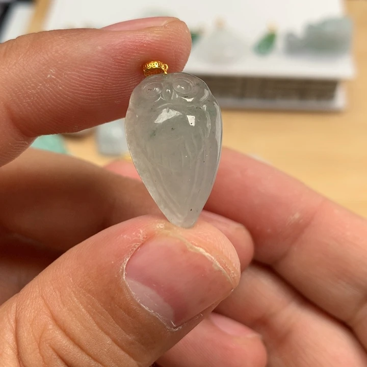翡翠颈饰18K金镶嵌猫头鹰