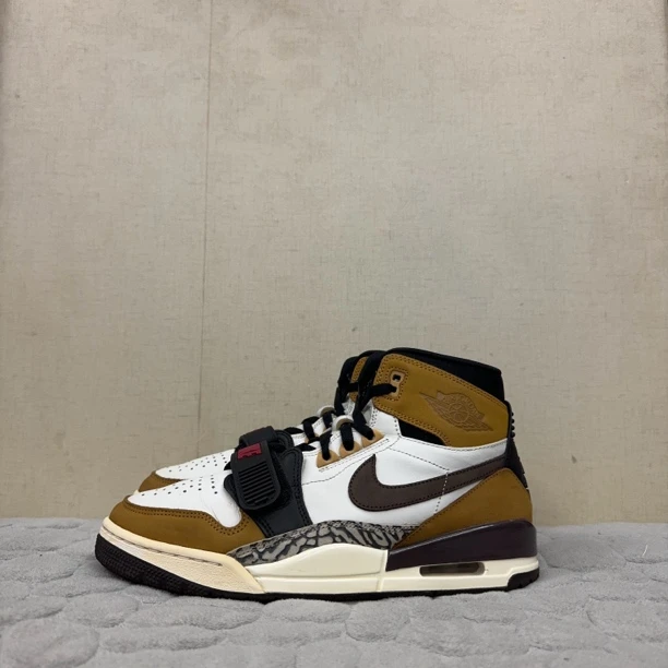 95新 AIR JORDAN 42码/aj312小麦/无原盒/95新/篮球鞋