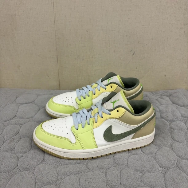 95新 aj1绿白 40码/原盒/公价739篮球鞋板鞋