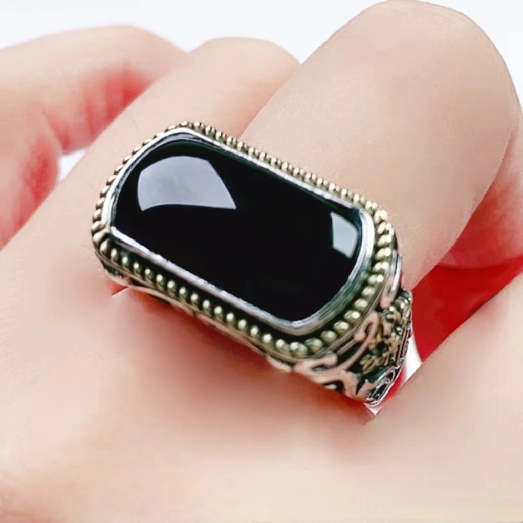 S925银镶嵌天然黑金刚黑玛瑙复古风时尚马鞍戒指