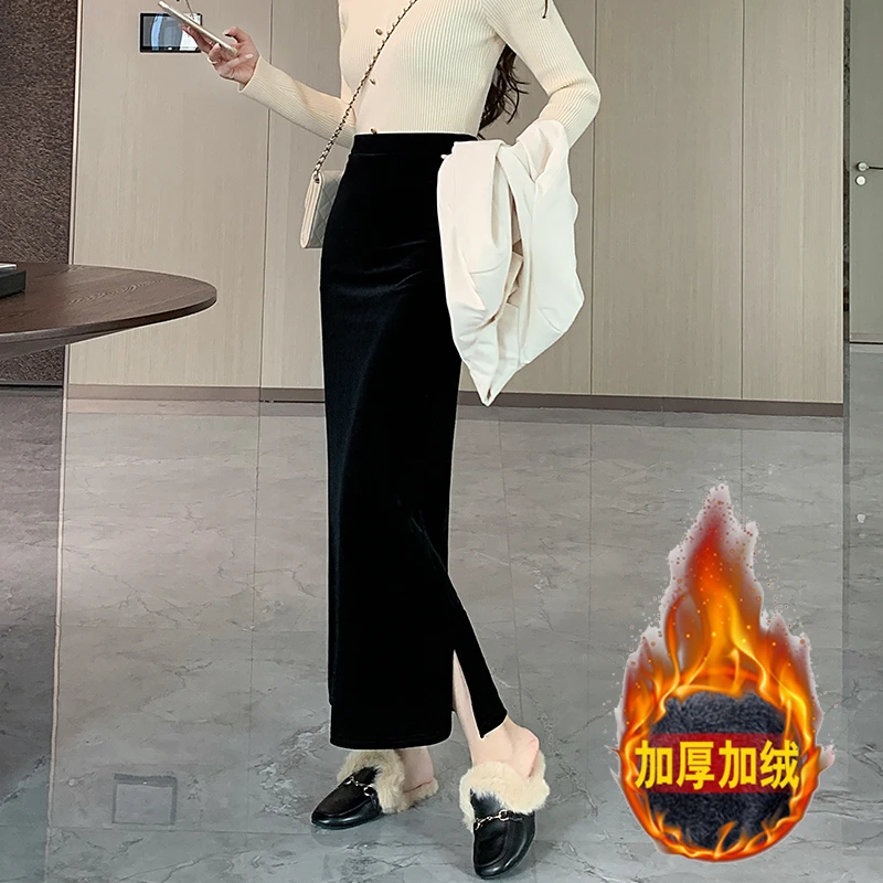 高档丝绒黑色开叉长裙新款秋冬金丝绒半身裙高腰显瘦直筒一步裙子