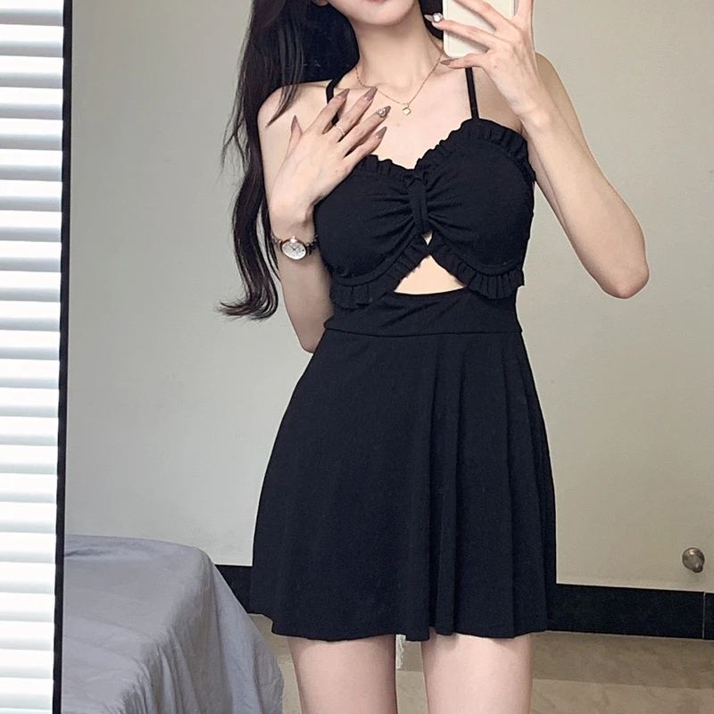 游泳衣女纯欲分体裙式网红风保守遮肉显瘦性感吊带露背高级感温泉