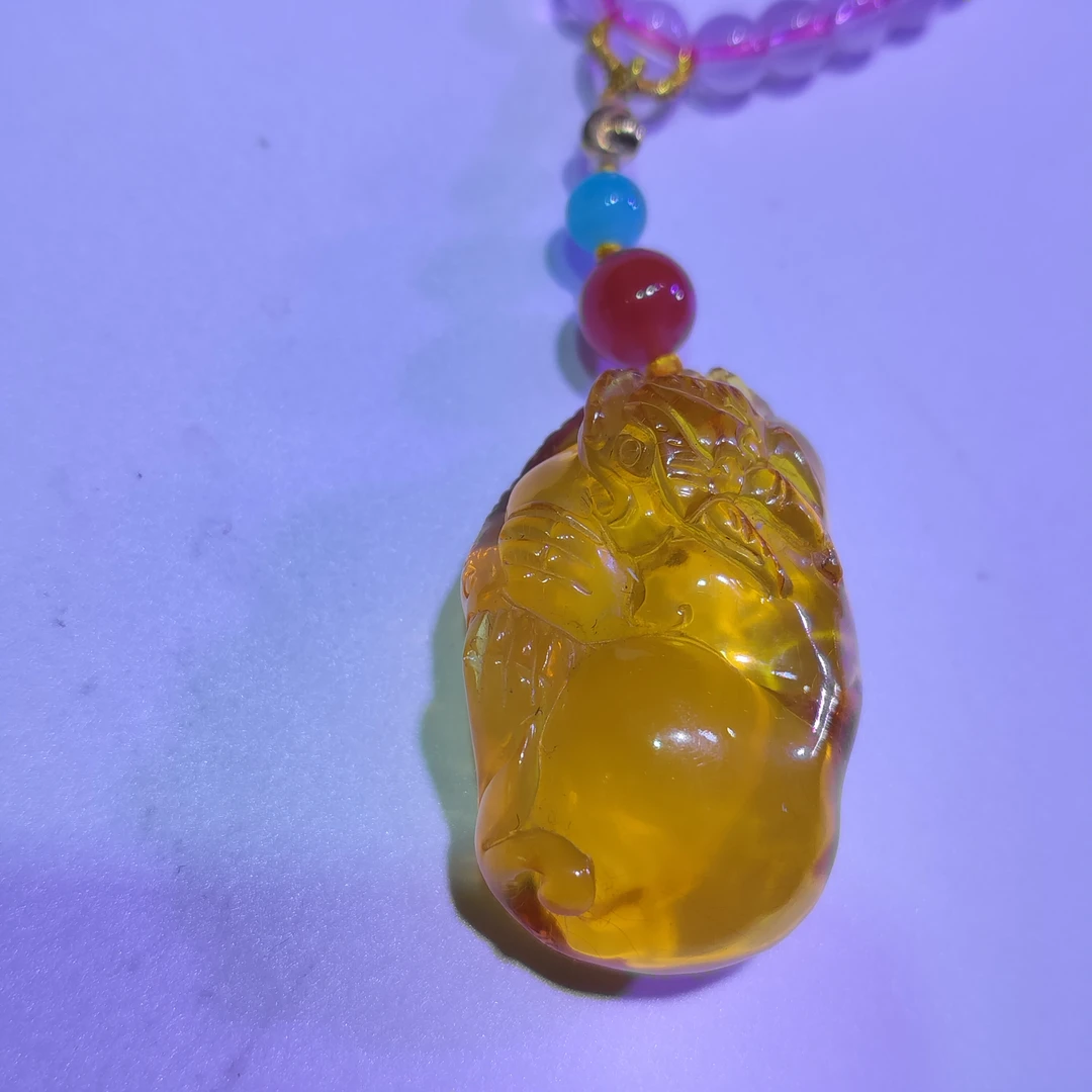 天然原矿蜜蜡貔貅配粉晶项链吊坠