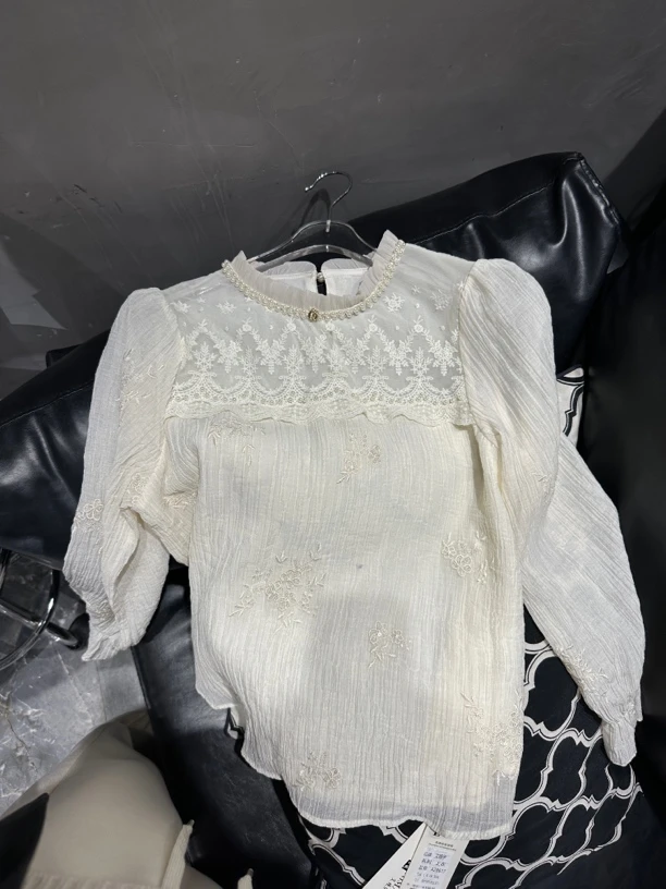 宫廷风钻气质衬衫