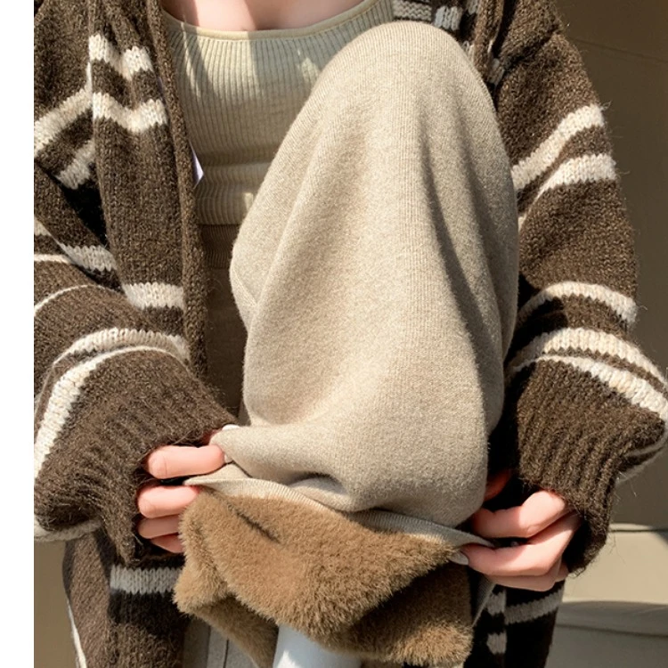 加绒加厚水貂绒裤子女冬季软糯针织阔腿裤休闲慵懒拖地糯米裤