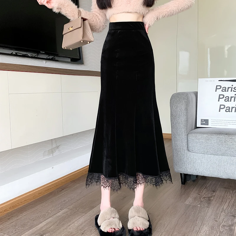 黑色金丝绒鱼尾半身裙女秋冬款小个子高腰显瘦蕾丝边a字包臀长裙