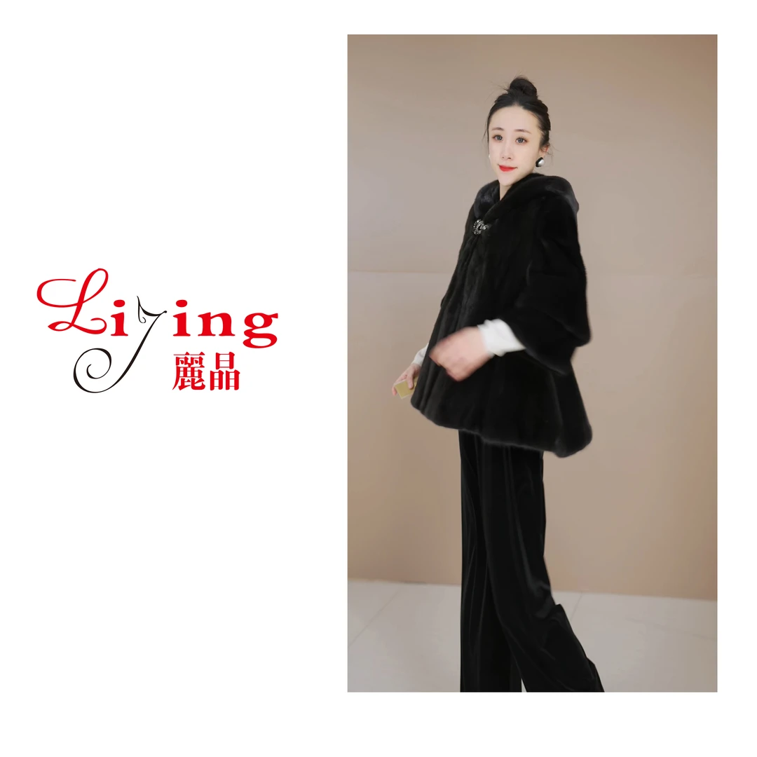 LIJING/黑色连帽短款外套049A
