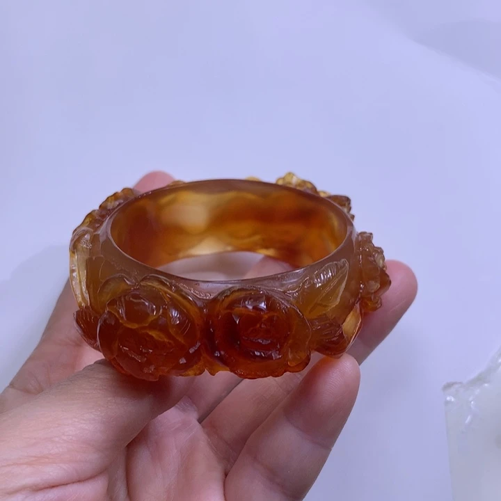 玛瑙/玉髓手镯未镶嵌呛****?